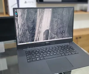 New Laptop Dell Precision 5540 16GB Intel Core I7 SSD 512GB