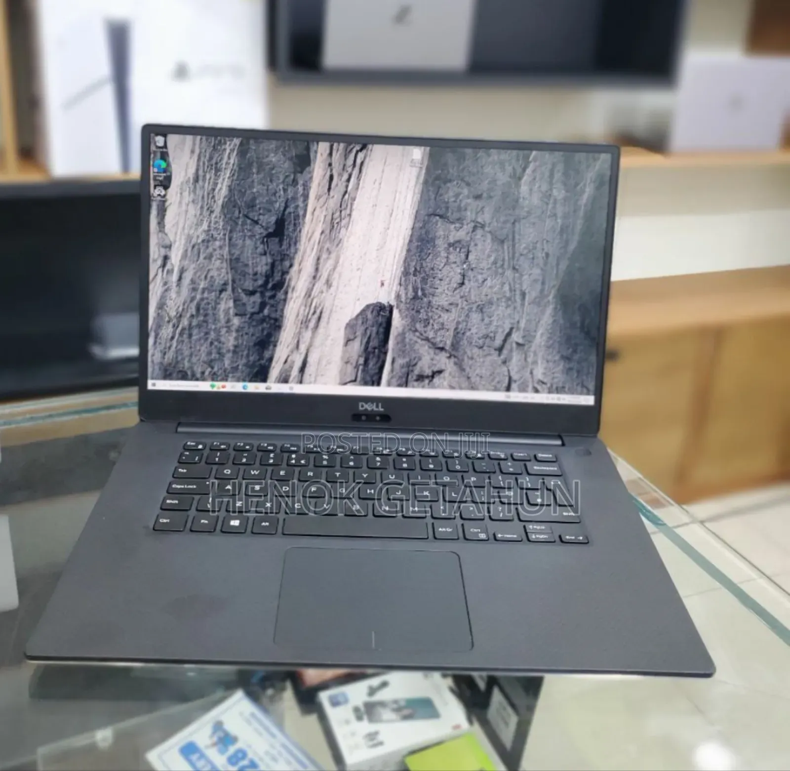 New Laptop Dell Precision 5540 32GB Intel Core I7 SSD 512GB