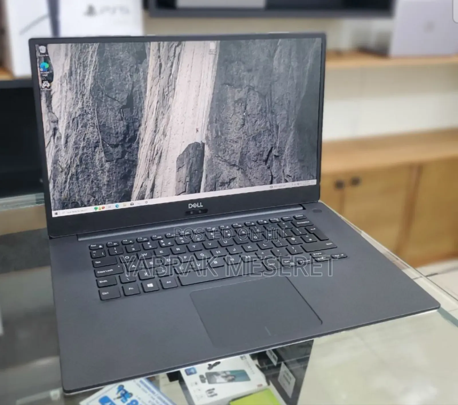 New Laptop Dell Precision 5540 32GB Intel Core I7 SSD 512GB