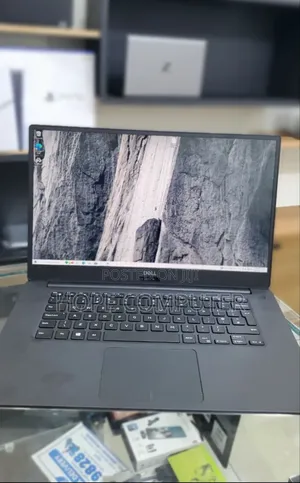 New Laptop Dell Precision 5540 32GB Intel Core I7 SSD 512GB