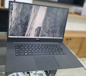 New Laptop Dell Precision 5540 16GB Intel Core I7 SSD 512GB