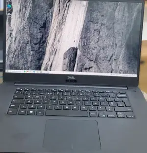 Photo - New Laptop Dell Precision 5540 32GB Intel Core I7 SSD 512GB