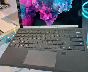 Photo - New Laptop Microsoft Surface Pro 6 8GB Intel Core I5 SSD 256GB