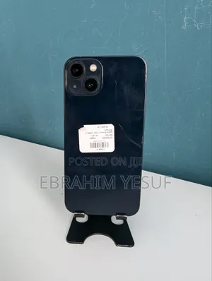 Photo - Apple iPhone 13 128 GB Black