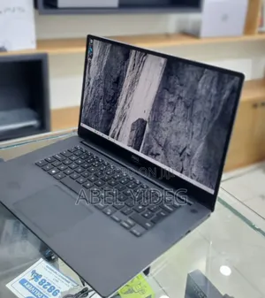 New Laptop Dell XPS 15 32GB Intel Core I7 SSD 512GB