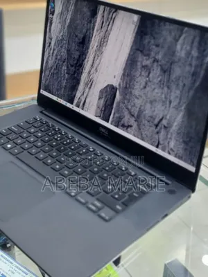 Photo - New Laptop Dell Latitude 5540 32GB Intel Core I7 SSD 512GB