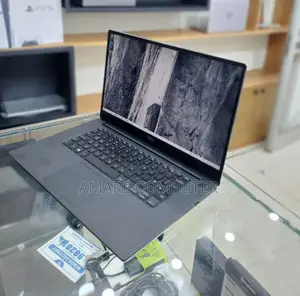 New Laptop Dell Precision 5540 32GB Intel Core I7 SSD 512GB