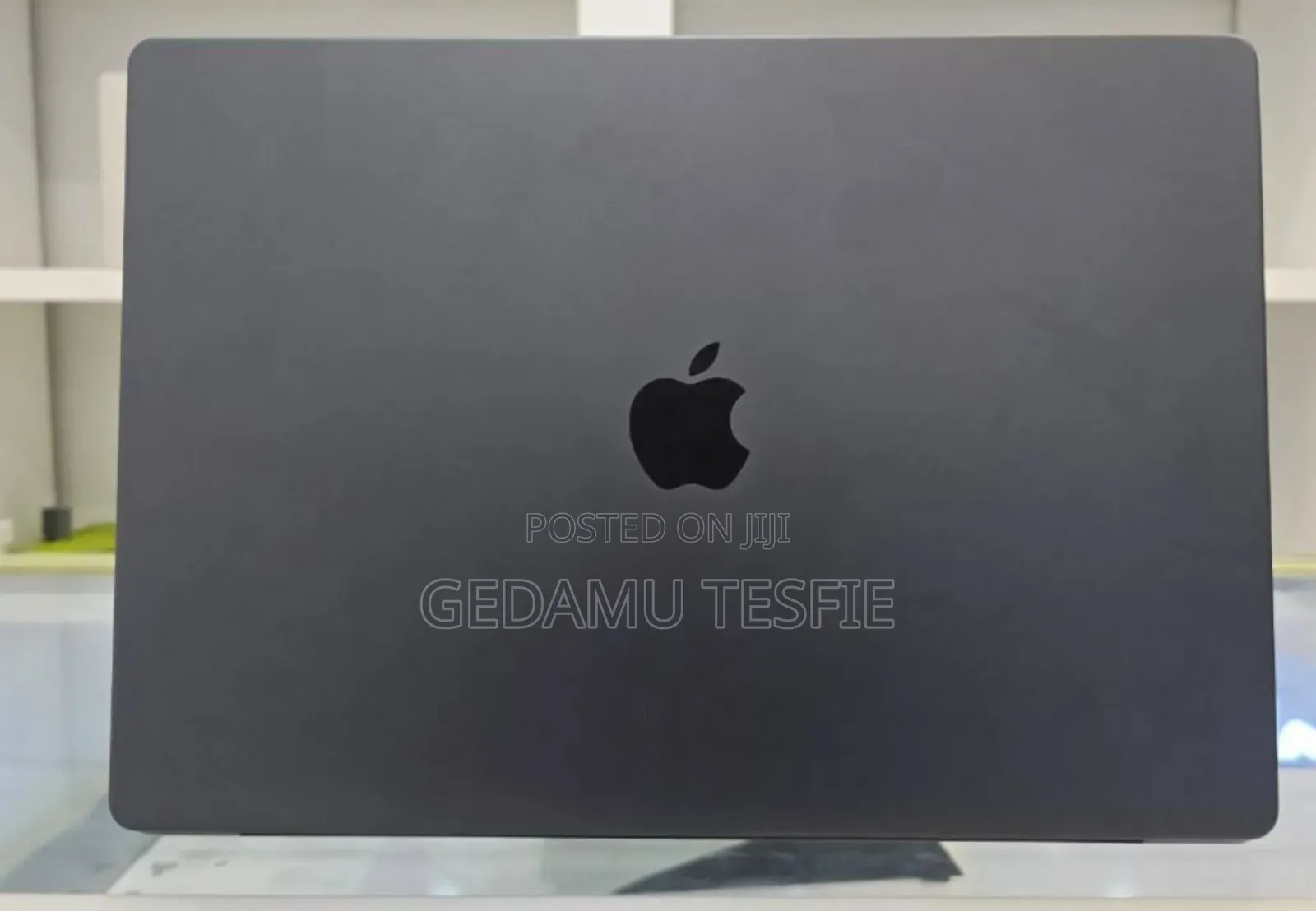New Laptop Apple MacBook Pro 2023 M3 Max 16-Inch 32GB SSD 1T