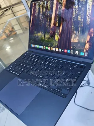 Photo - New Laptop Apple MacBook Air 2024 M3 13-Inch 8GB Apple M3 SSD 256GB