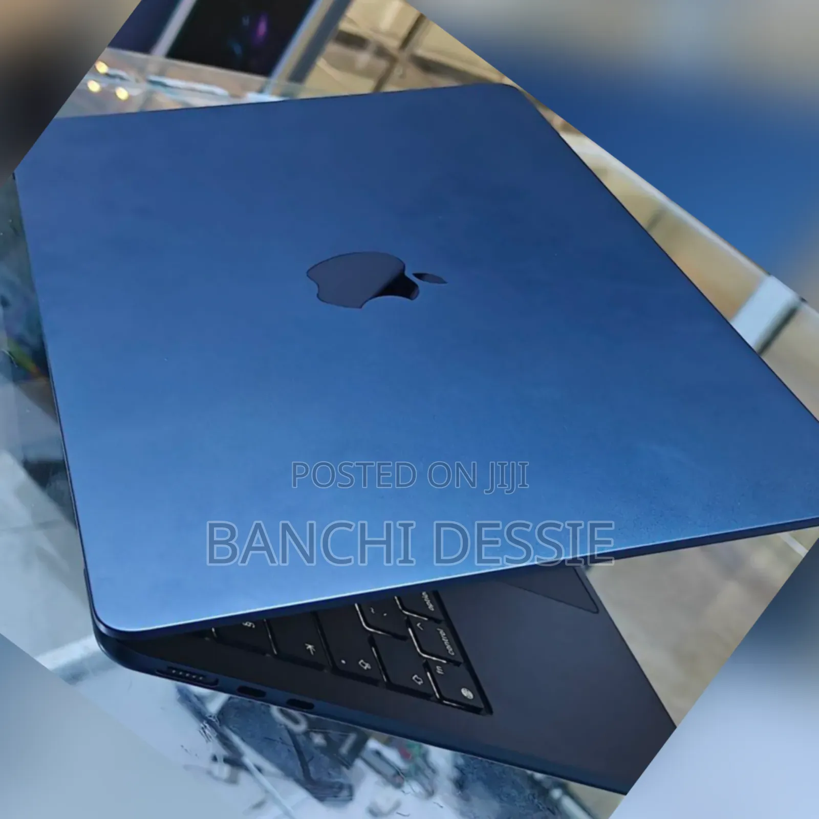 New Laptop Apple MacBook Air 2024 M3 13-Inch 8GB Apple M3 SSD 256GB