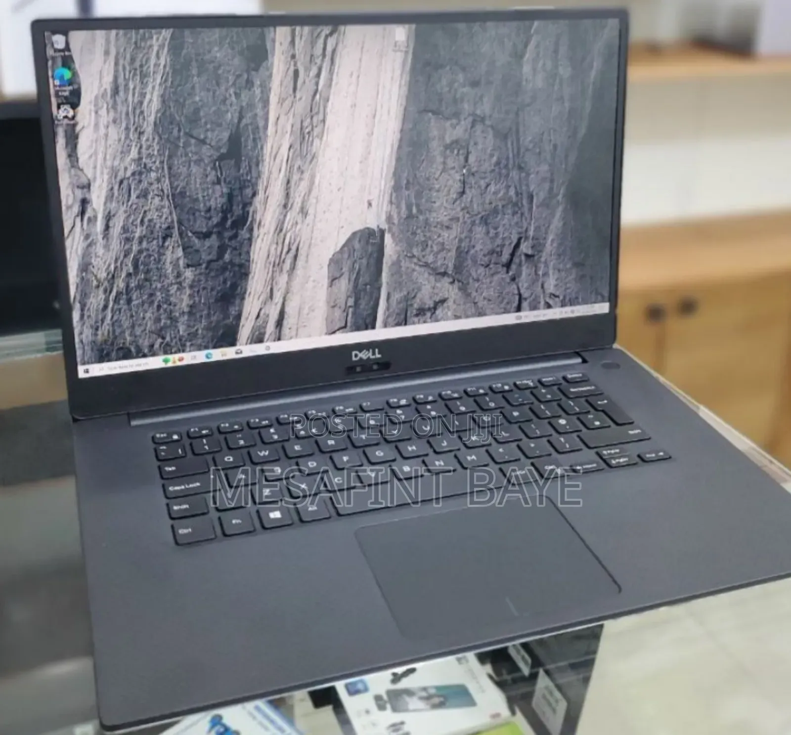 New Laptop Dell Precision 5540 32GB Intel Core I7 SSD 512GB