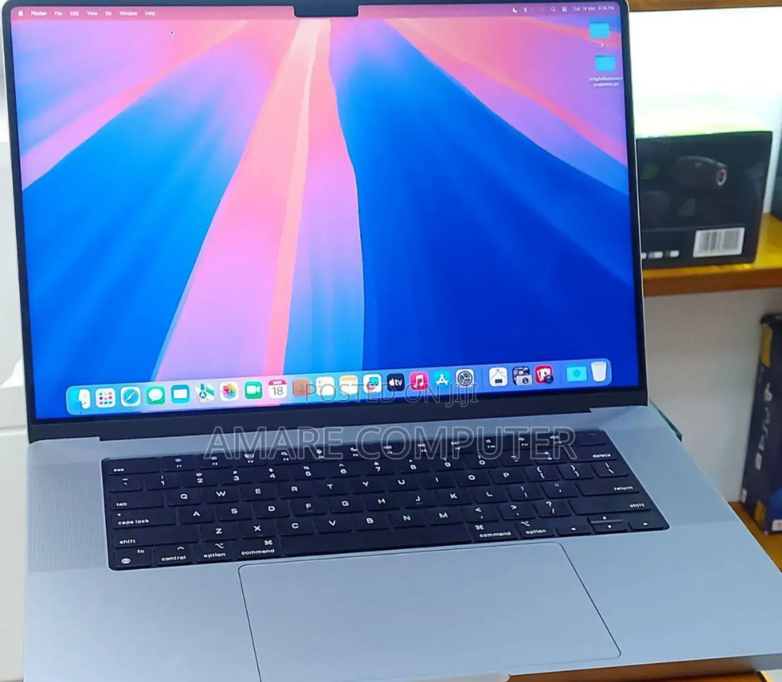 New Laptop Apple MacBook Pro M1 16GB Apple M1 Pro SSD 1T