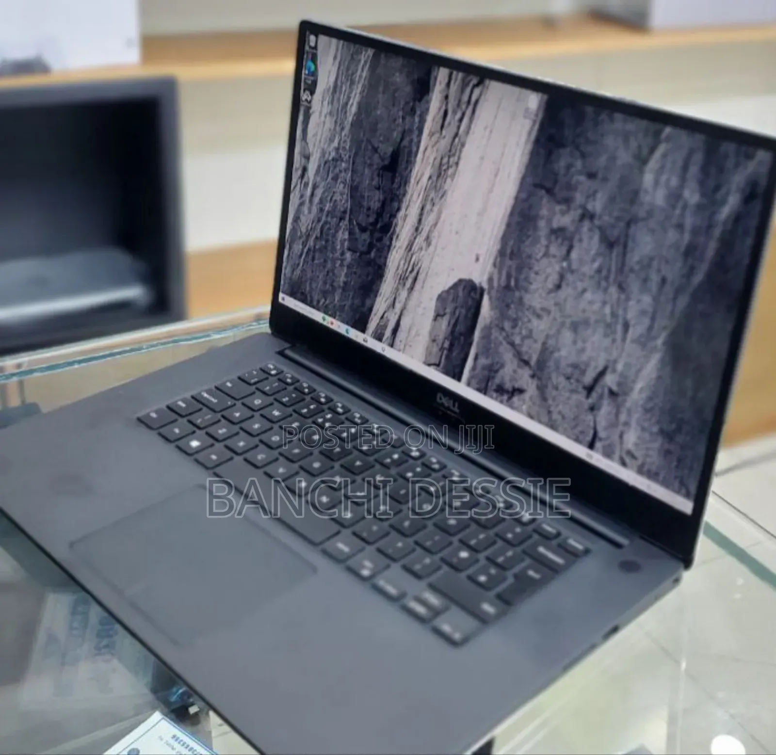 New Laptop Dell Inspiron 14 5540 32GB Intel Core I7 SSD 512GB