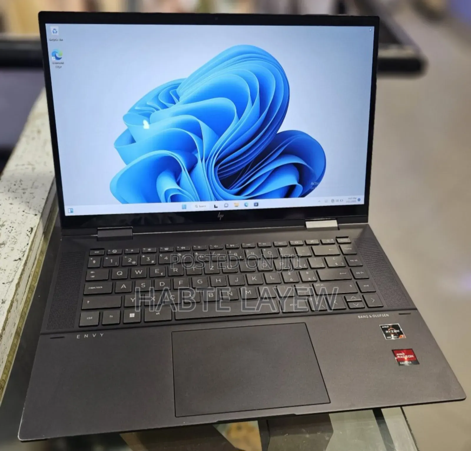 New Laptop HP Envy X360 16GB AMD Ryzen 7 SSD 1T