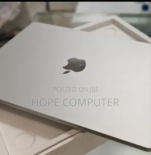 New Laptop Apple MacBook Air 2022 M2 8GB Apple M2 SSD 256GB