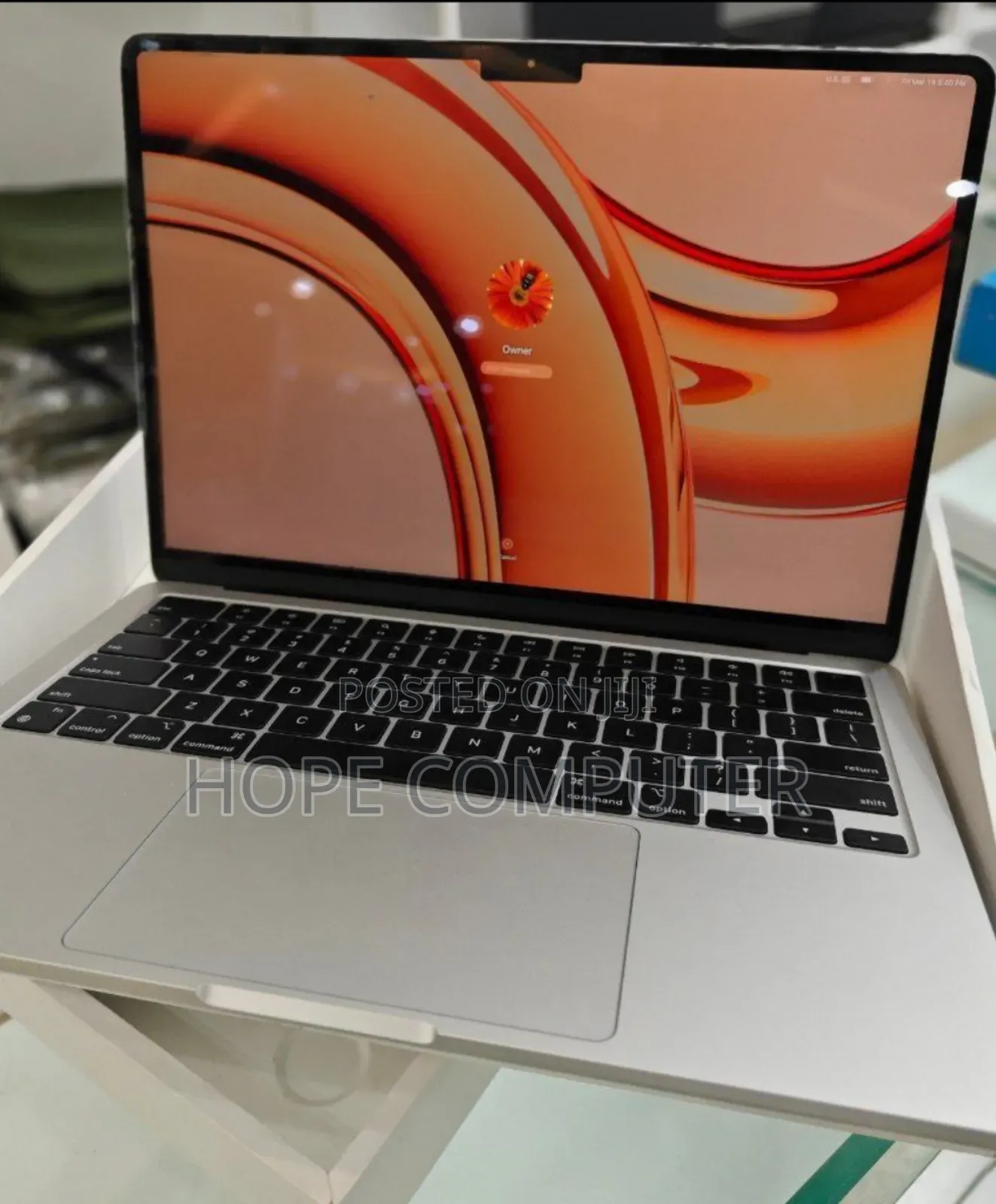New Laptop Apple MacBook Air 2022 M2 8GB Apple M2 SSD 256GB