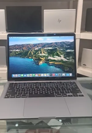 New Laptop Apple MacBook Pro 2019 8GB Intel Core I5 SSD 128GB