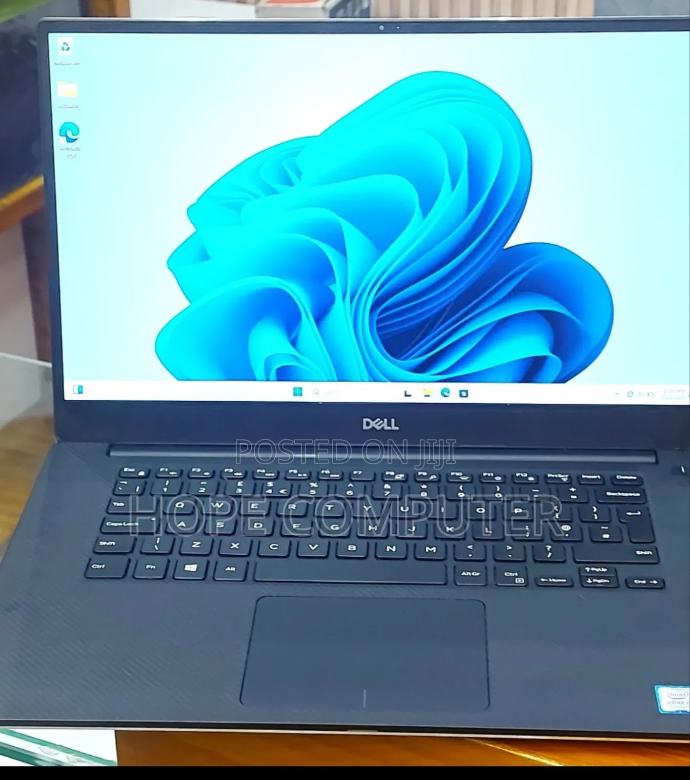 New Laptop Dell Precision 7780 32GB Intel Core I7 SSD 512GB