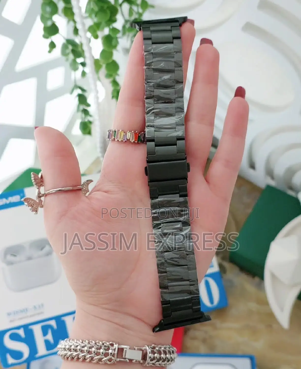 With Seven Straps (Series 10) Smart Watch + Airpods