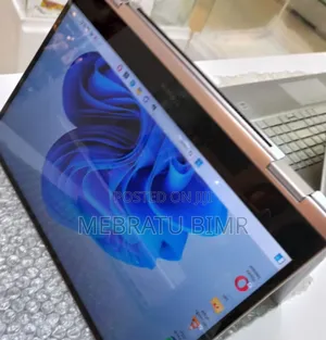 Photo - New Laptop Samsung NP-X360 16GB Intel Core I7 SSD 512GB