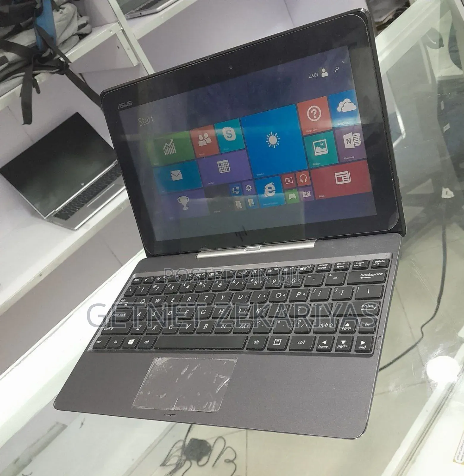 New Laptop Asus 2GB Intel Pentium SSD 72GB