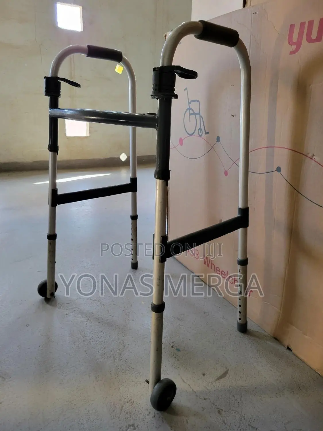 Walker፺隶venante Walker (Aluminium + Mild Steel Frame)Walker