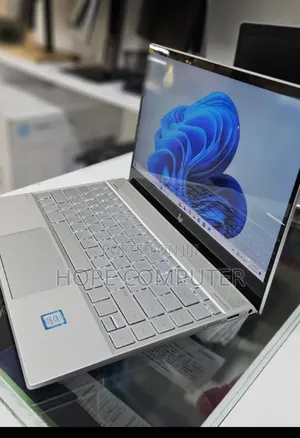 New Laptop HP Envy X360 8GB Intel Core I5 SSD 512GB