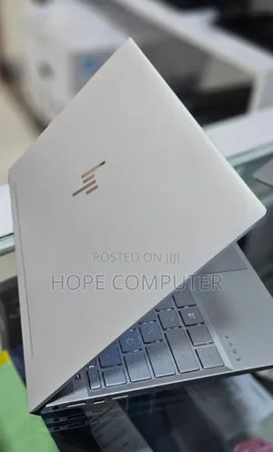 New Laptop HP Envy X360 8GB Intel Core I5 SSD 512GB