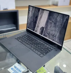 Photo - New Laptop Dell Precision 5540 32GB Intel Core I7 SSD 512GB