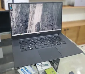 New Laptop Dell Precision 5540 32GB Intel Core I7 SSD 512GB