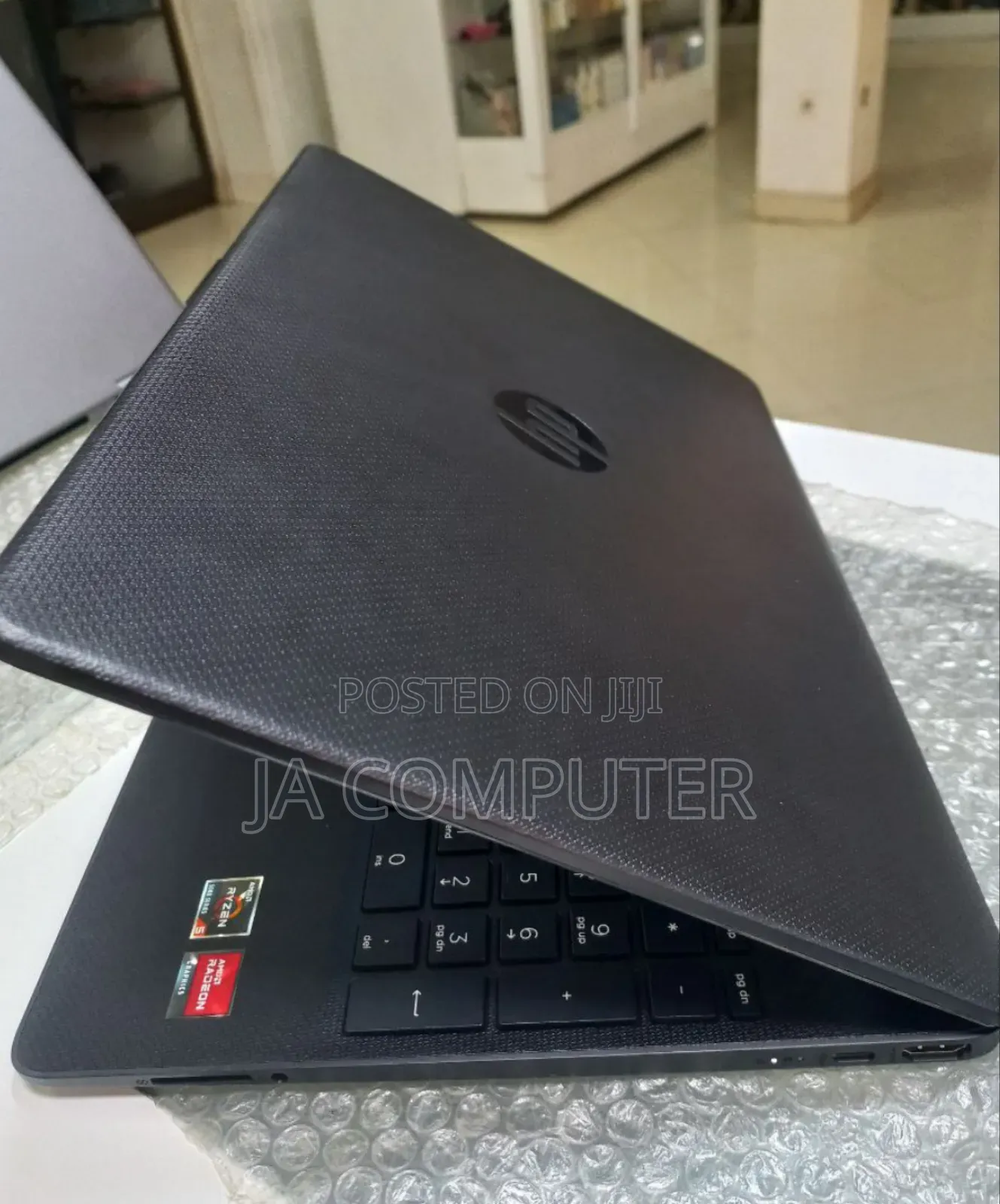 New Laptop HP Stream Notebook 8GB AMD Ryzen 5 SSD 512GB