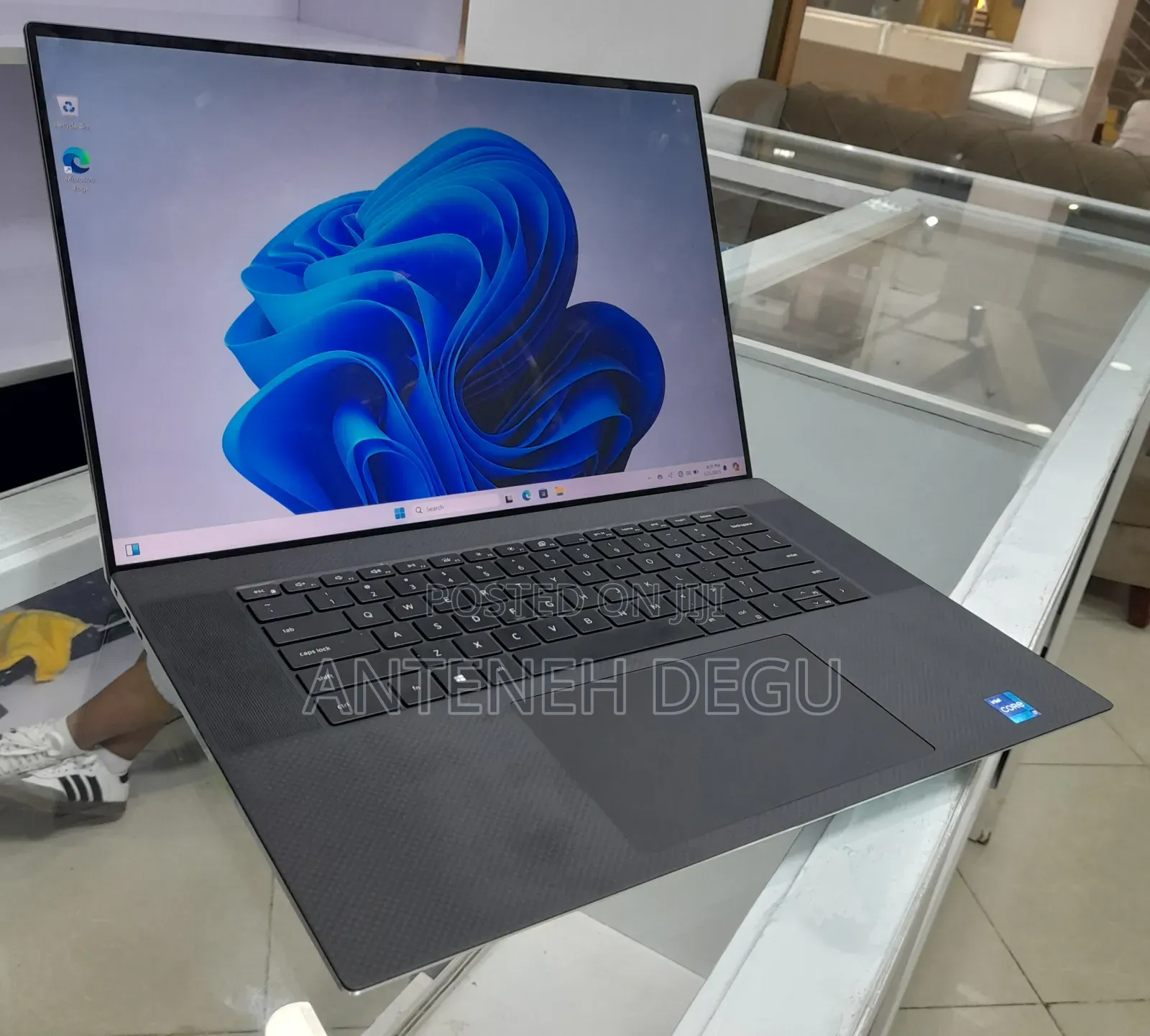 New Laptop Dell XPS 17 9720 32GB Intel Core I7 SSD 1T