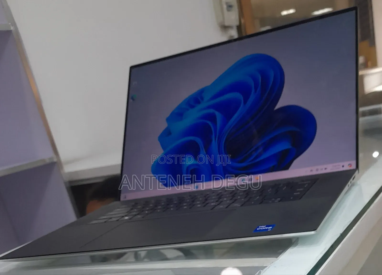 New Laptop Dell XPS 17 9720 32GB Intel Core I7 SSD 1T