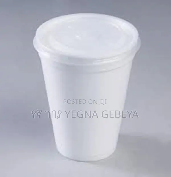 ፕላስቲክ ክዳን ያለው የእርጎ መጠጫ