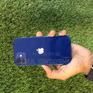 Photo - Apple iPhone 12 64 GB Blue