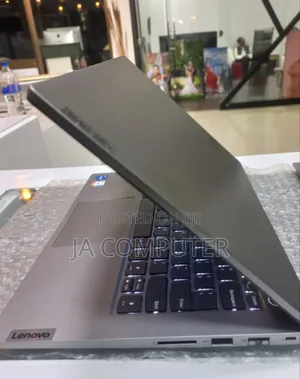 New Laptop Lenovo ThinkBook 13 16GB Intel Core I7 SSD 512GB