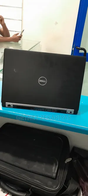 New Laptop Dell Latitude 5540 8GB Intel Core I5 SSD 256GB