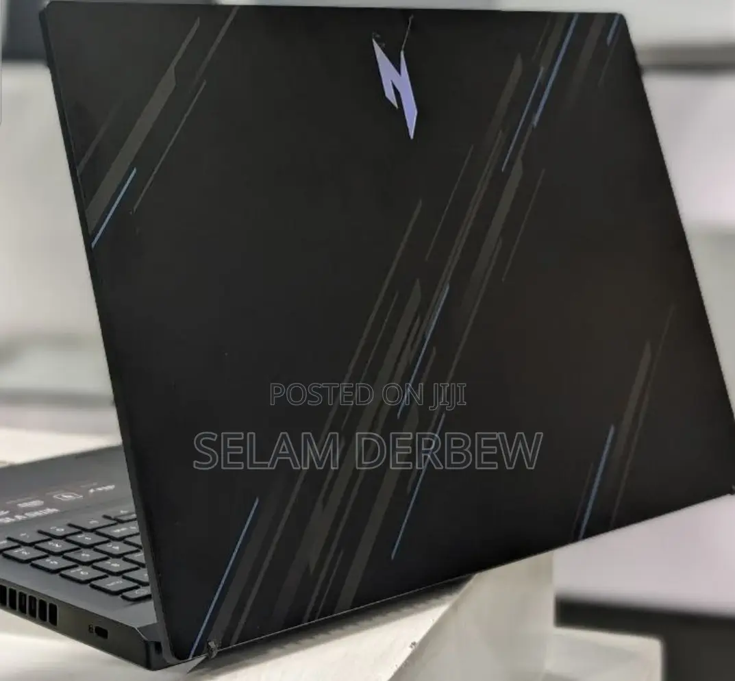 New Laptop Acer Nitro 17 16GB Intel Core I7 SSD 512GB