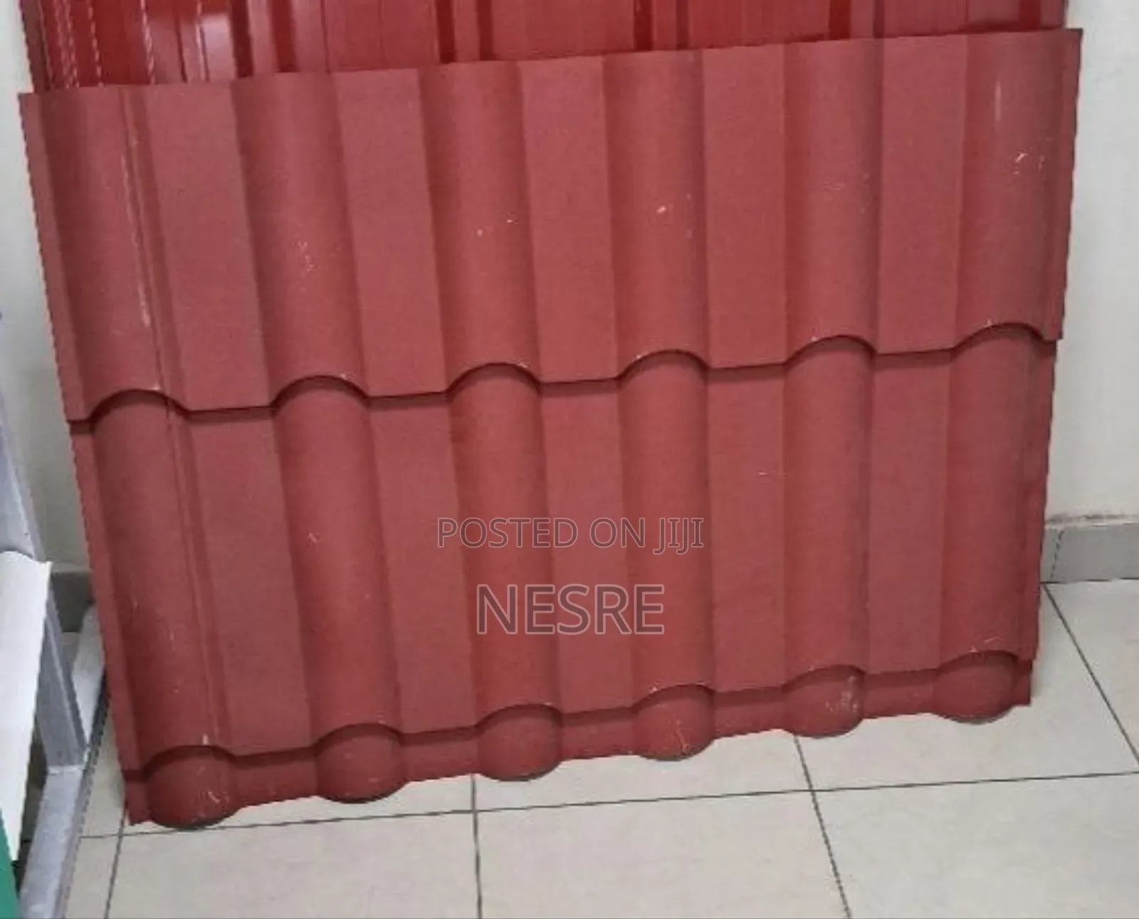 የተለያዩ አይነቶች ቆርቆሮዎች አሉ።
  የቤት ክዳን ቆሮቆሮ 
  የመጋዘን ኤጋ