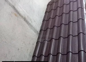 Photo - የተለያዩ አይነቶች ቆርቆሮዎች አሉ።
  የቤት ክዳን ቆሮቆሮ 
  የመጋዘን ኤጋ