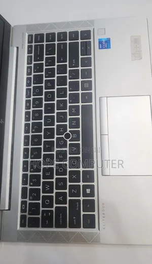 New Laptop HP EliteBook 840 G8 16GB Intel Core I7 SSD 512GB