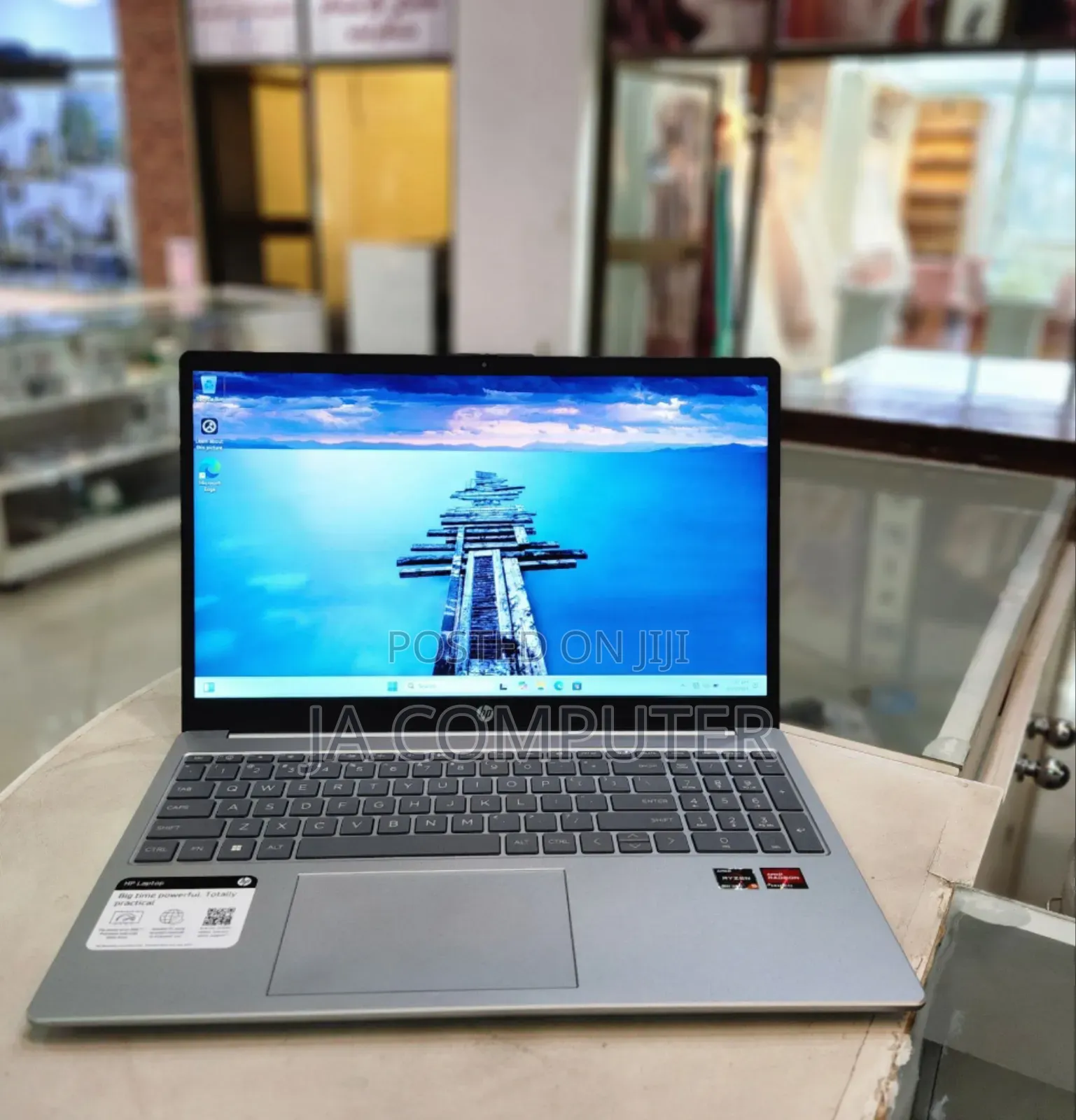 New Laptop HP Stream Notebook 8GB AMD Ryzen 5 SSD 512GB