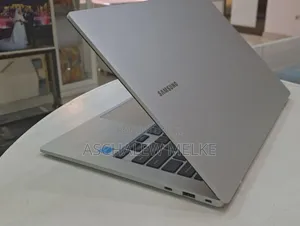 New Samsung Galaxy Book4 4GB Qualcomm Snapdragon X Plus SSD 128GB