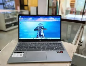 New Laptop HP Stream Notebook 8GB AMD Ryzen 5 SSD 512GB