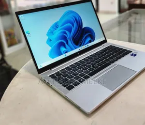 New Laptop HP EliteBook 840 G8 16GB Intel Core I7 SSD 512GB