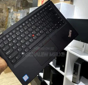 Photo - New Laptop Lenovo ThinkPad Yoga 370 16GB Intel Core I5 SSD 512GB