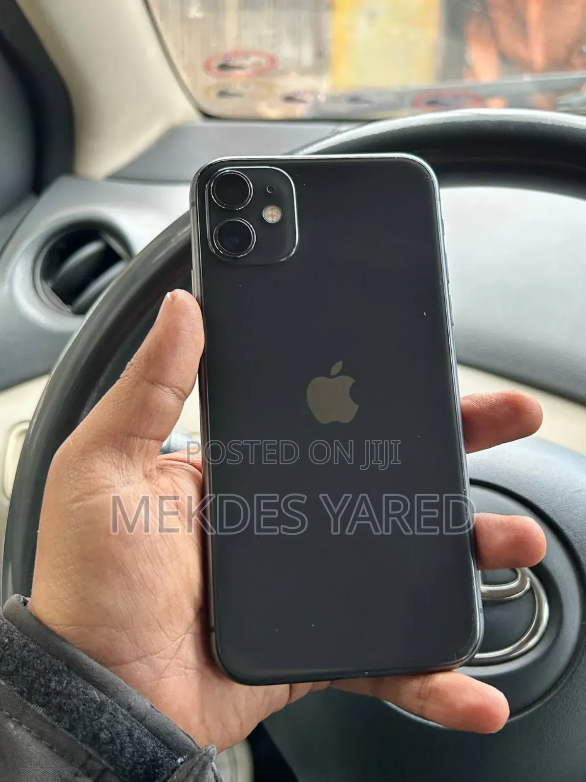 New Apple iPhone 11 64 GB Black