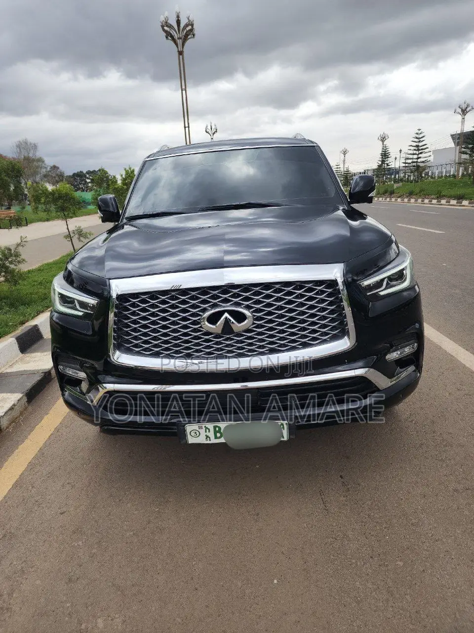 Infiniti QX80 2022 Black