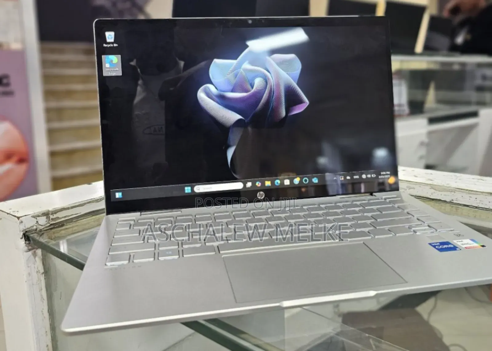 New Laptop HP Pavilion 14 X360 2-in-1 8GB Intel Core I5 SSD 512GB