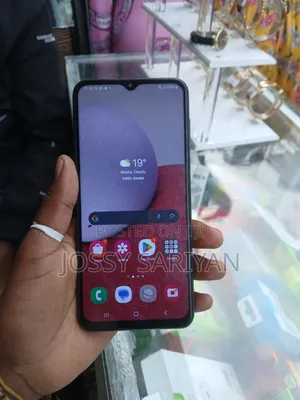 Photo - Samsung Galaxy A13 64 GB Black